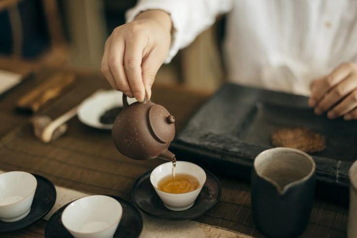 How Chinese Tea Culture Works: A Beginner’s Guide to the Tea Table
