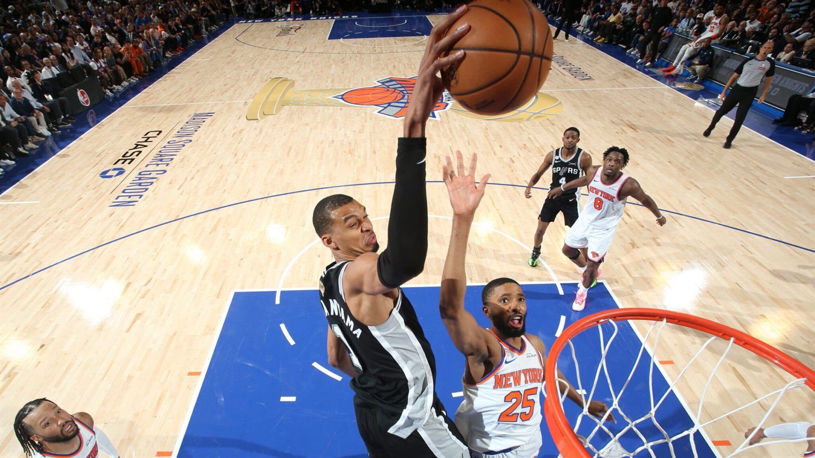 Spurs-Knicks Game 3: Wembanyama's Response, Castle's Nerve and the Officiating Debate